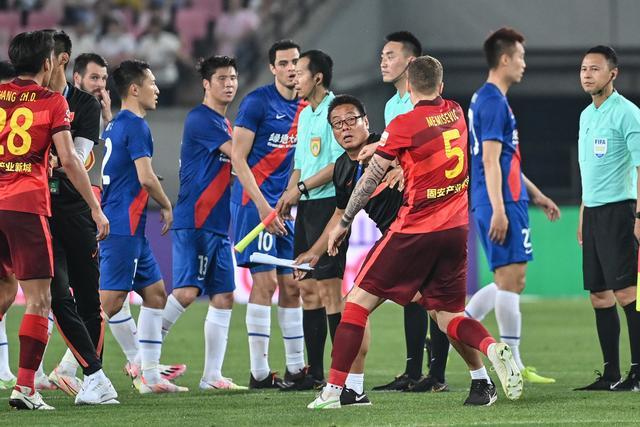 精选足篮专家：全网第1！六哥21连红还中足彩26万